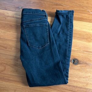 GAP SKINNIES